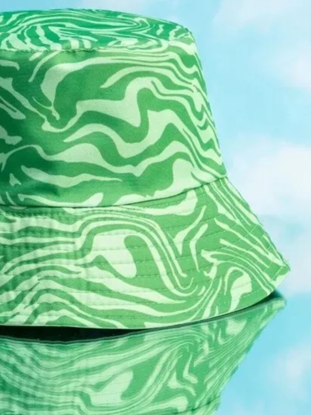 Green Swirl Festival Bucket Hat | Y2K Retro Summer Vibes - Picture 4 of 4